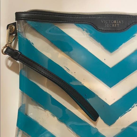 Victoria’s Secret Pouch - Picture 4 of 6